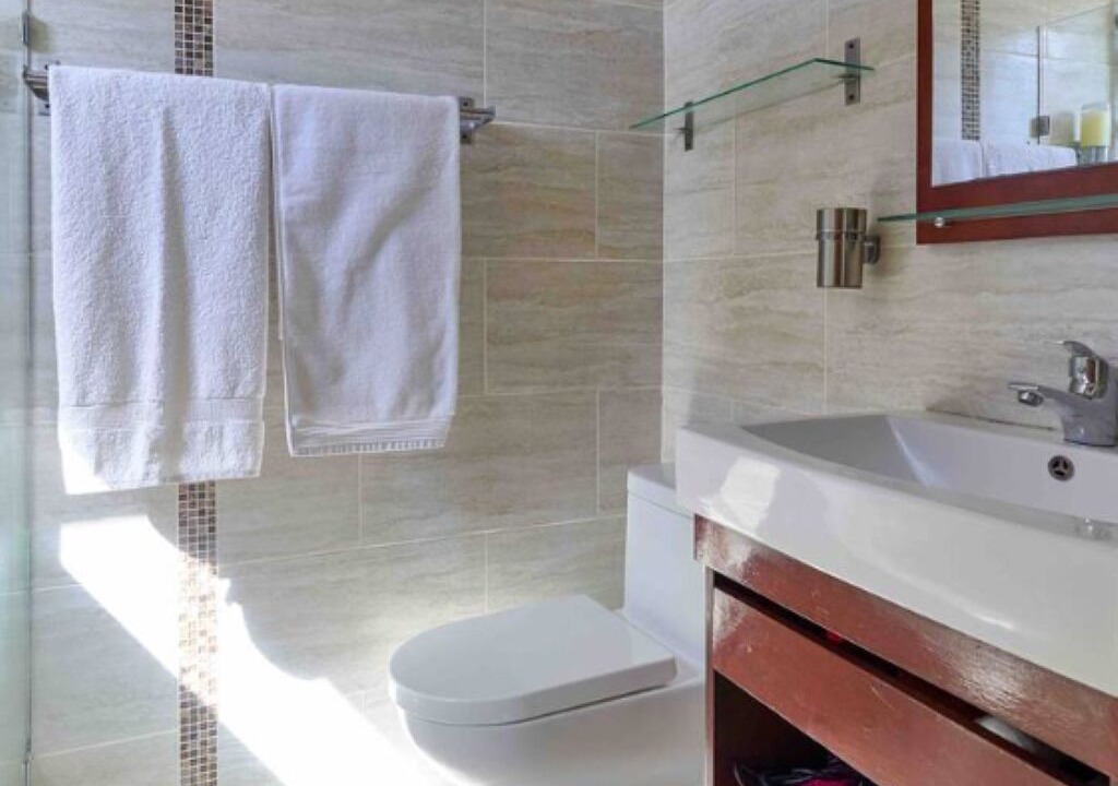 Photo of Bathroom in Evaristo Morales