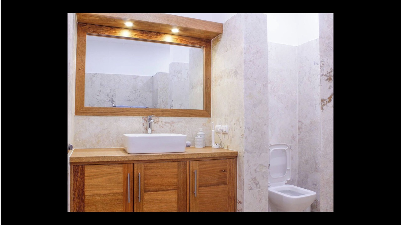 Photo of Bathroom in El Callejon