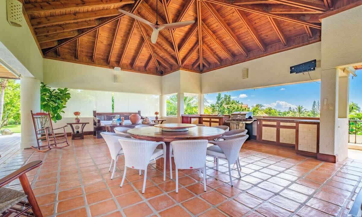 Photo of Outdoor in Las Lomas