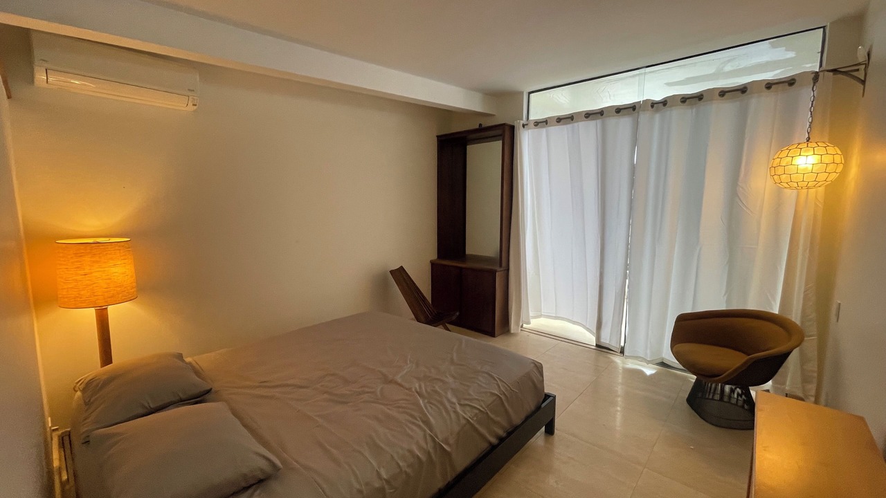 Photo of Bedroom in Hawaii Kai