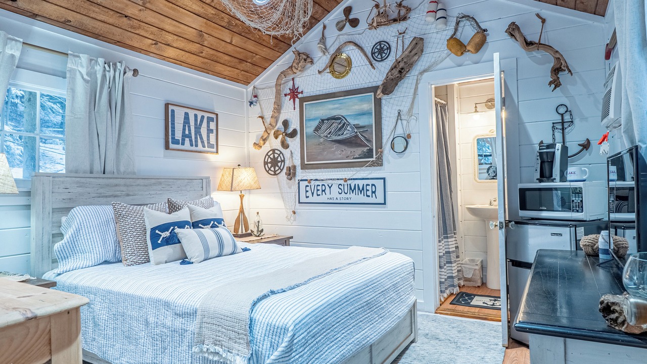 Photo of Bedroom in Lake George