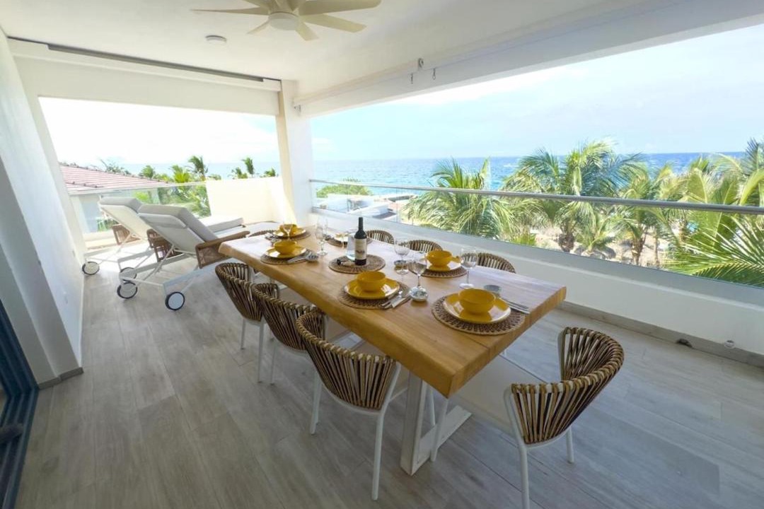 Photo of Others in Dominicus