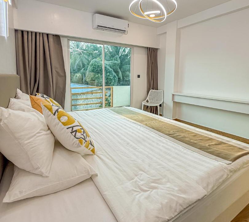 Photo of Bedroom in Omadhoo