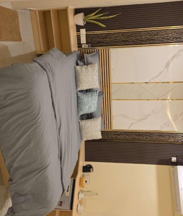 Photo of Bedroom in Male