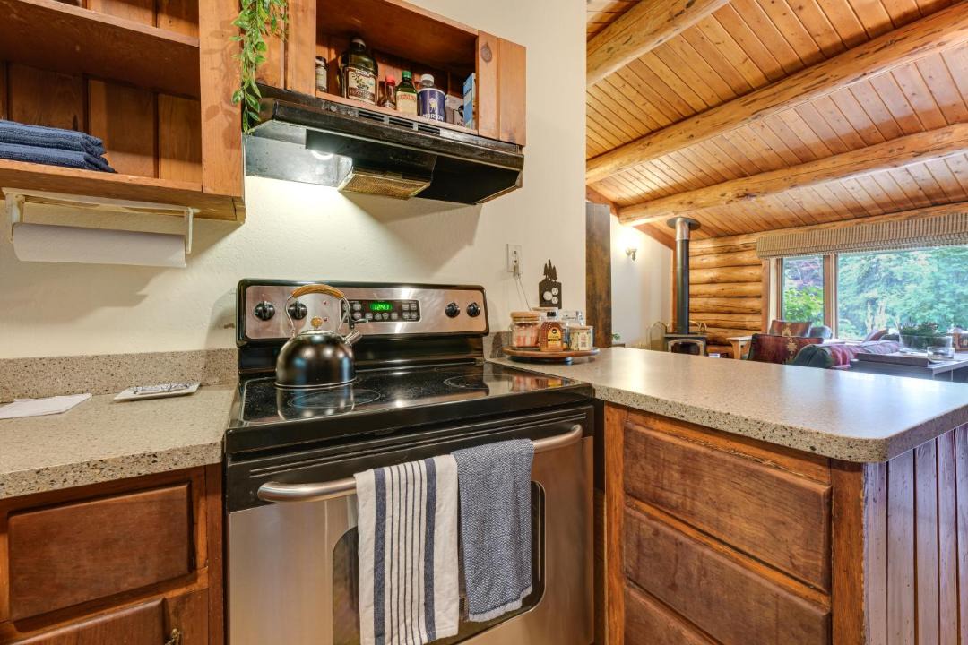 Photo of Kitchen in Diamond Ridge