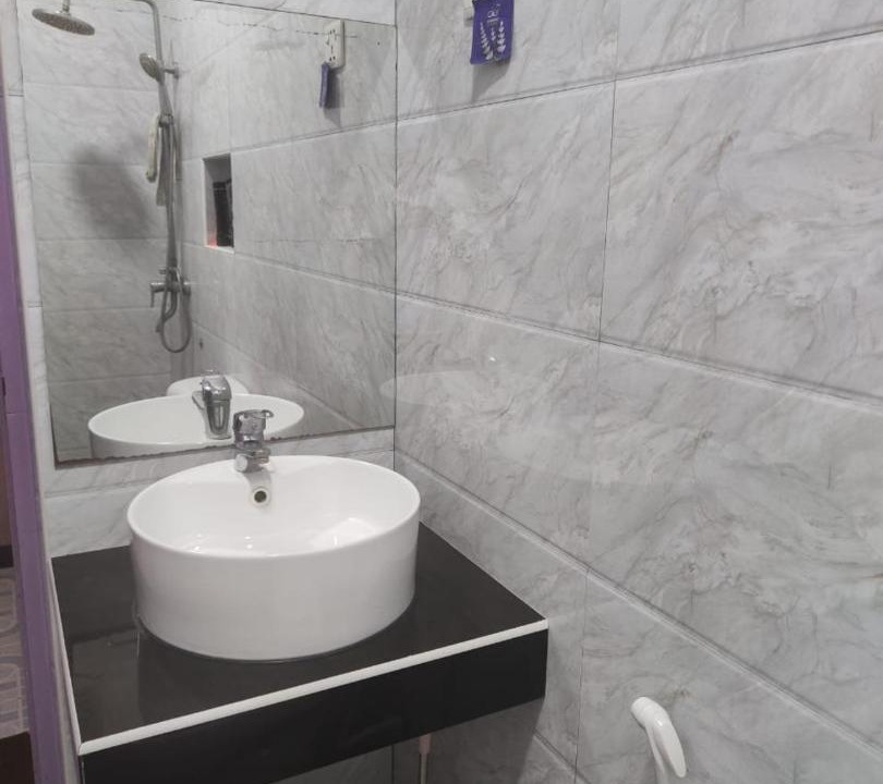 Photo of Bathroom in Fuvahmulah