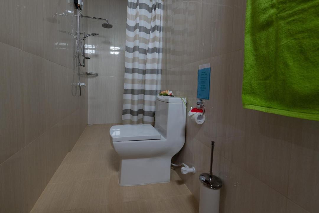 Photo of Bathroom in Keyodhoo