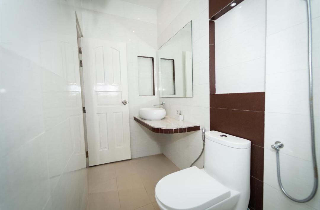 Photo of Bathroom in Dhangethi