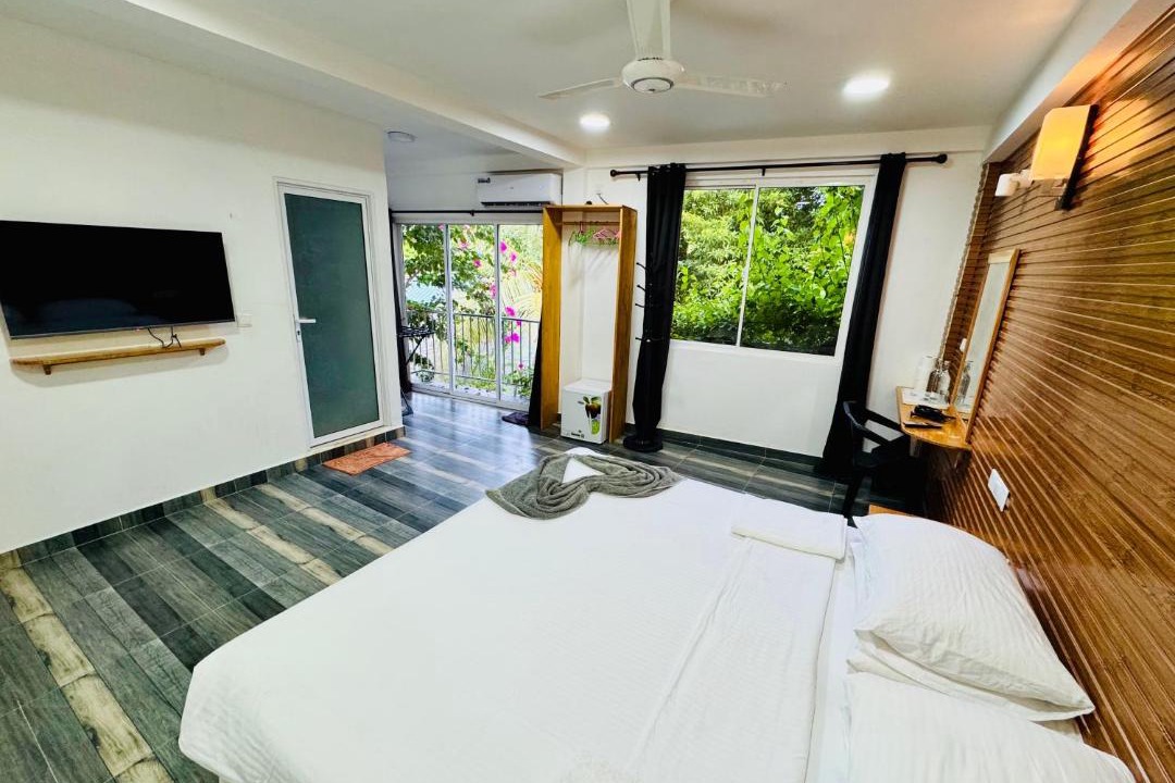 Photo of Bedroom in Thoddoo