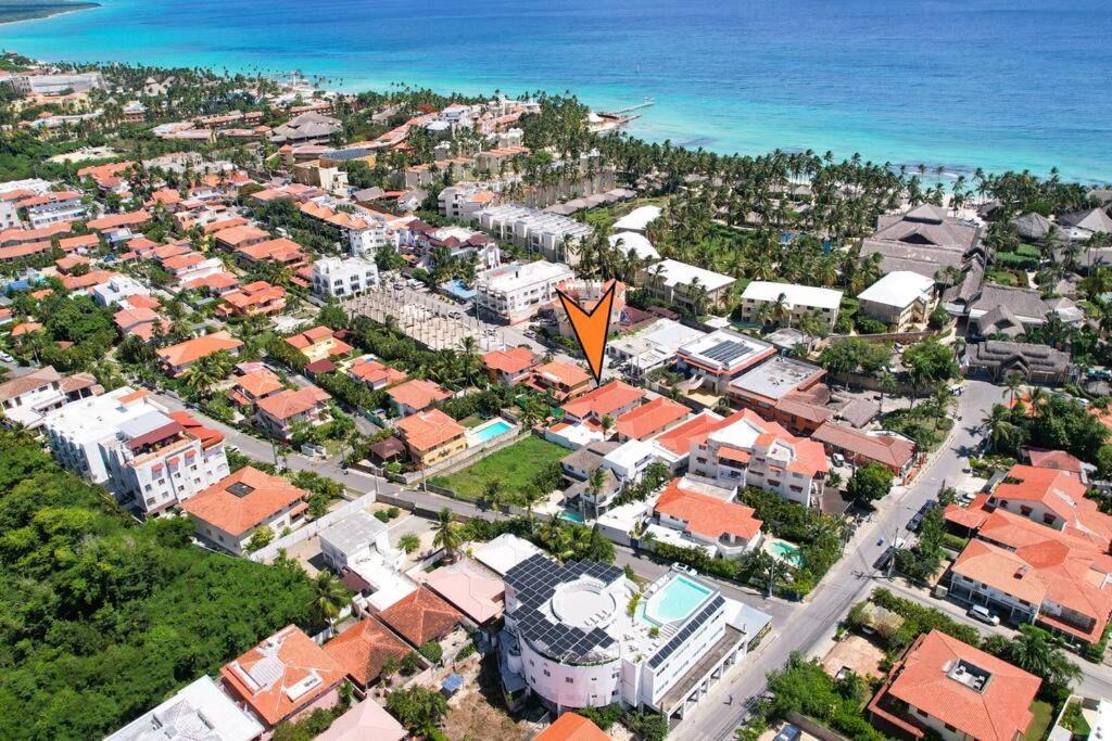 Photo of Buildings in Dominicus