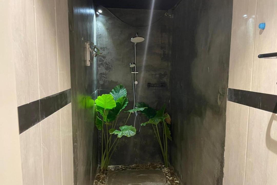 Photo of Bathroom in Hanimaadhoo