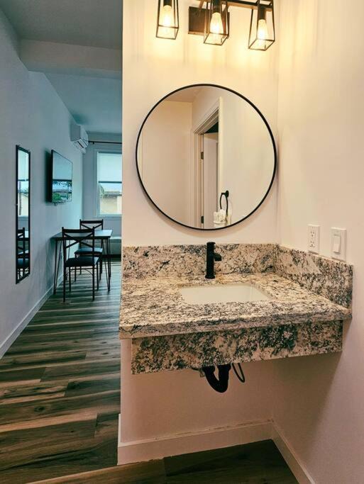 Photo of Bathroom in Wailuku
