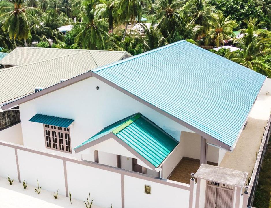 Photo of Buildings in Thoddoo