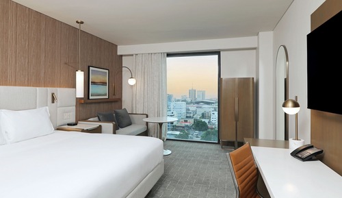 Standard Room, 1 King Bed, City View
