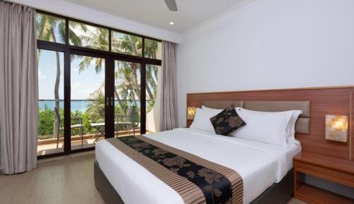 Deluxe Double Room with Balcony and Sea View