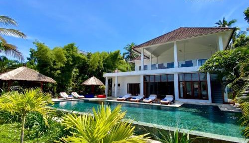 Villa - Beach Front