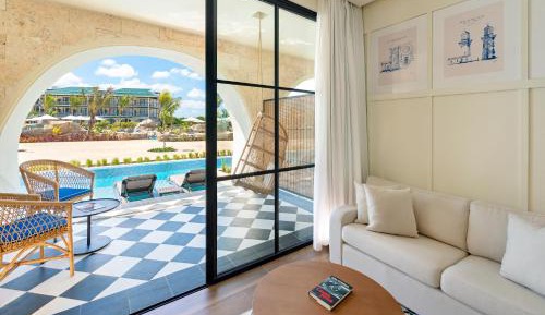 Junior Suite Swim Up