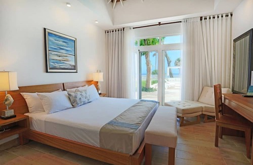 La Esplanada Villa | Luxury Oceanfront 4 Bedroom Villa