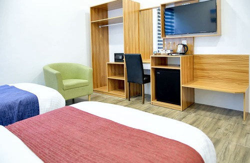 Dharavandhoo Bed & Breakfast | Manta Sky Inn