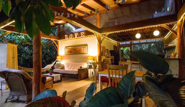 Magical Bohemian Retreat near Kealakekua Bay