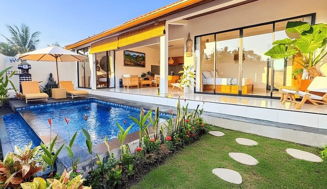 2BR Private Jungle Pool Villa in Ubud · Boho Retreat, Yoga Corner & Lush Garden